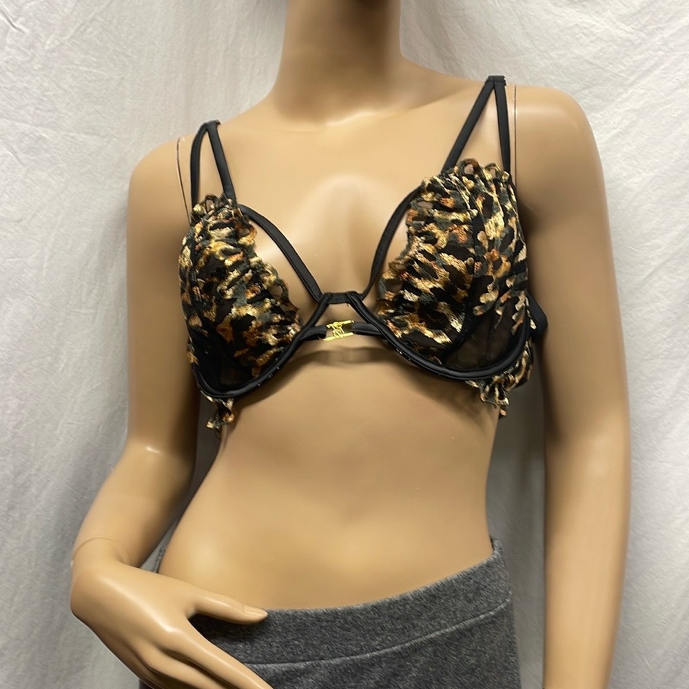 Victoria's Secret Very Sexy Cheetah Print Unlined Bra